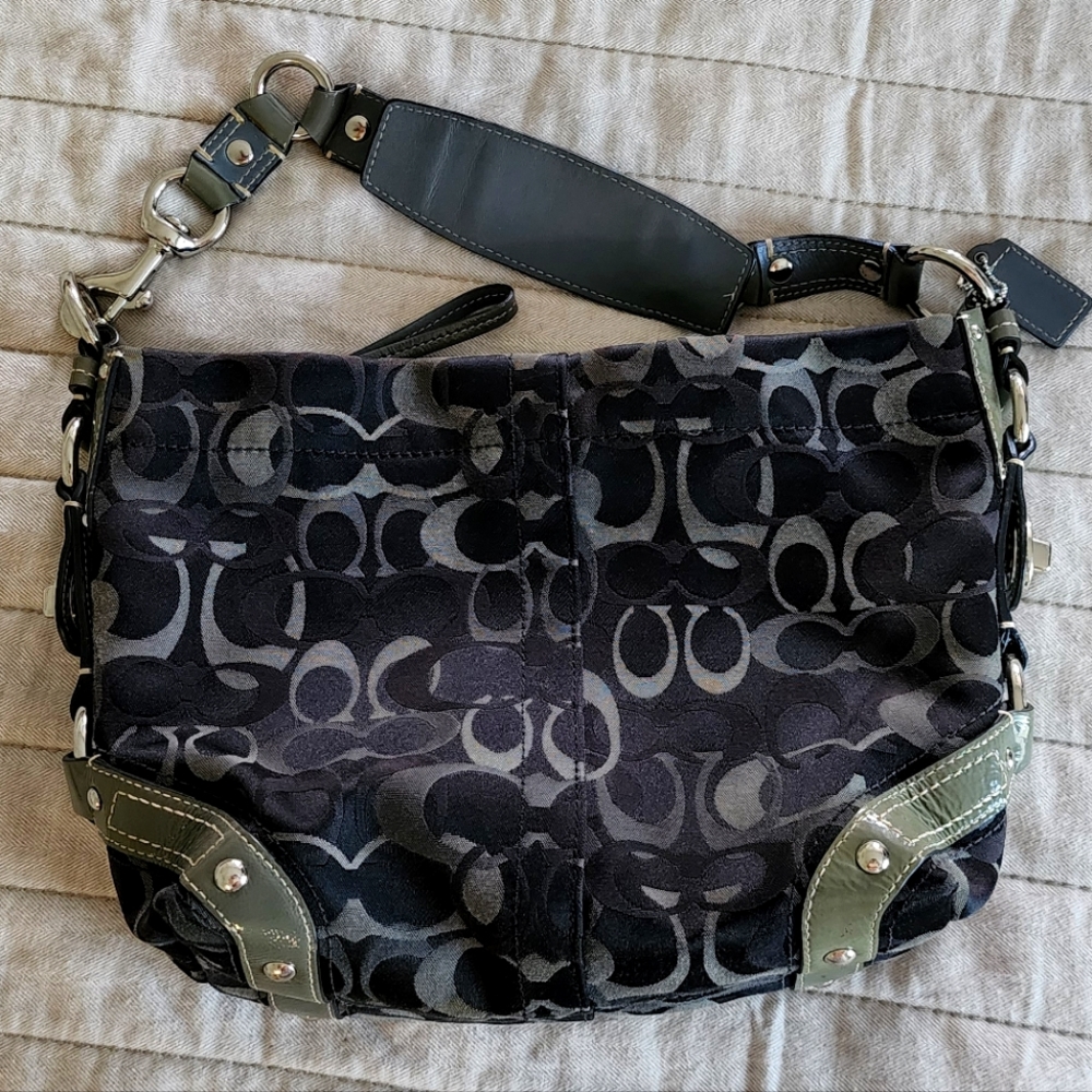 Authentic Signature Coach purse